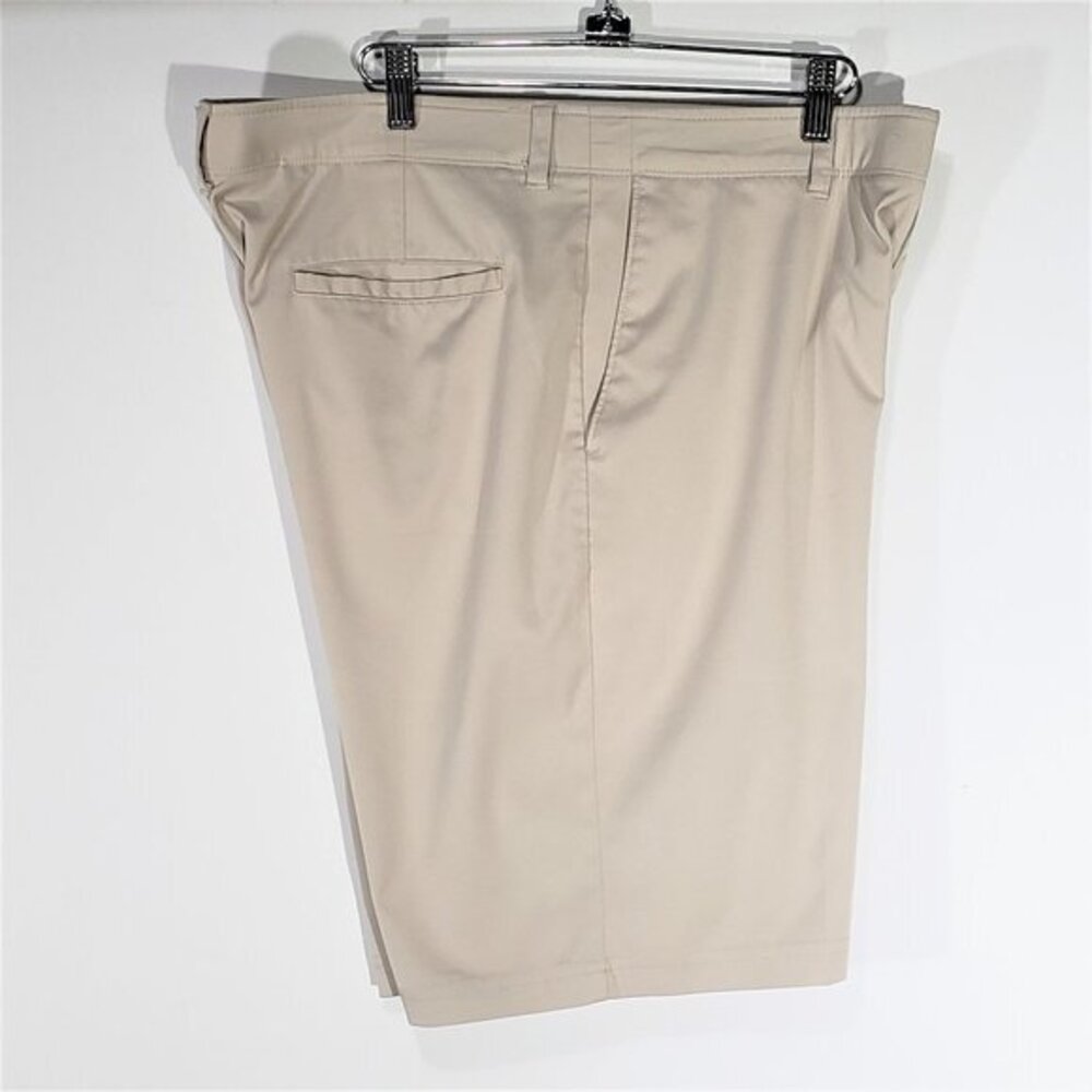 PGA TOUR Flat Front Shorts Size 36
